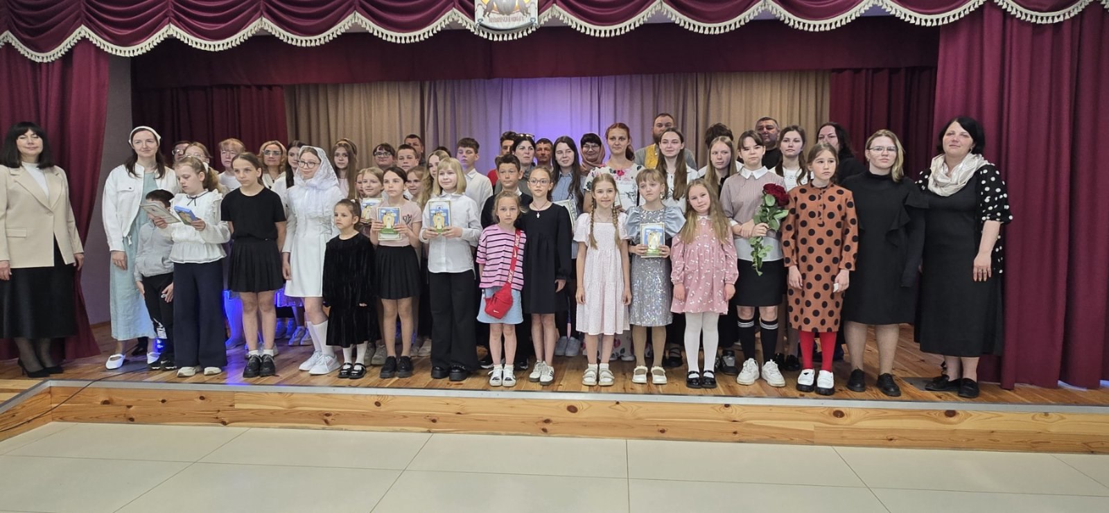Выпускной воскресной школы храма св. Александра Невского г. Барановичи